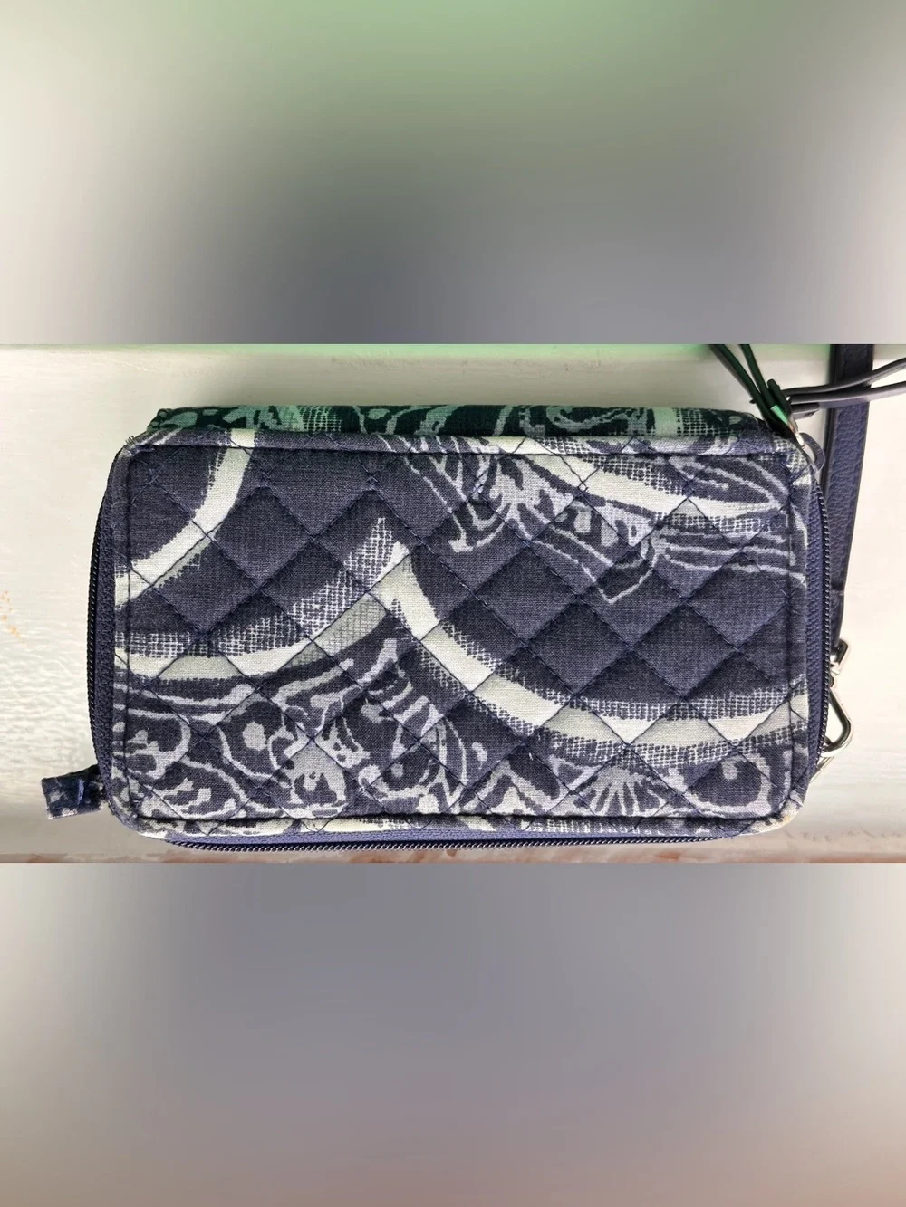 Vera Bradley Quilted Navy and White Floral Wallet - Picture 4 of 5
